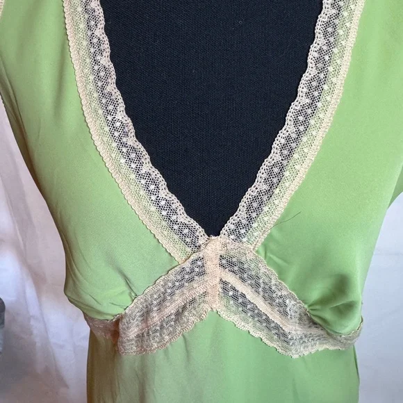 Olive Green Lace-Trim Maxi Dress - Picture 4 of 6